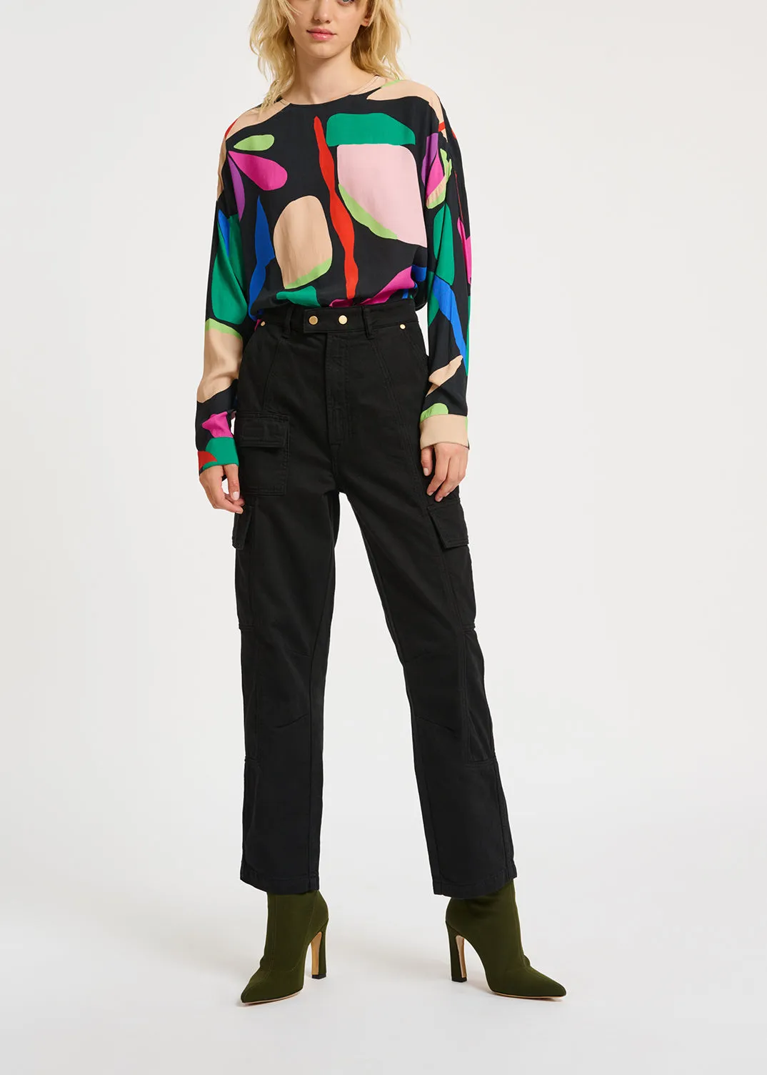 Black straight-leg cargo jeans