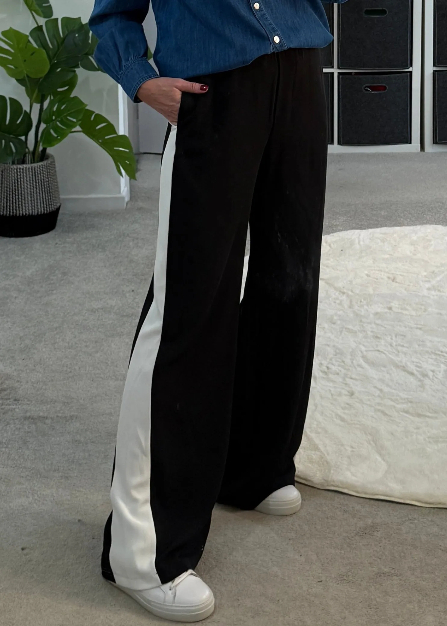 Black/White Stripe Wide Leg Trousers