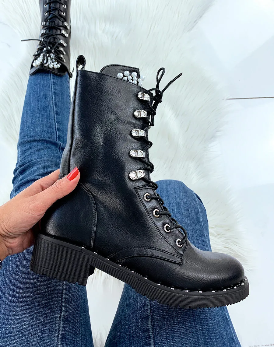 Bottes noires à perles