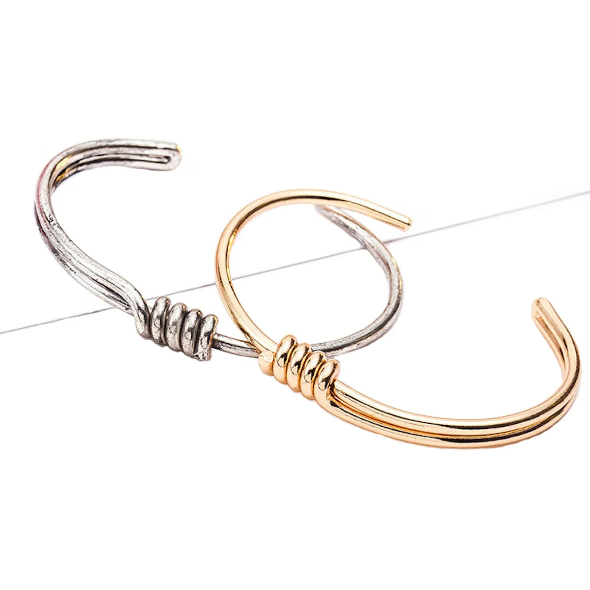 Cuff Bangle x Spiral