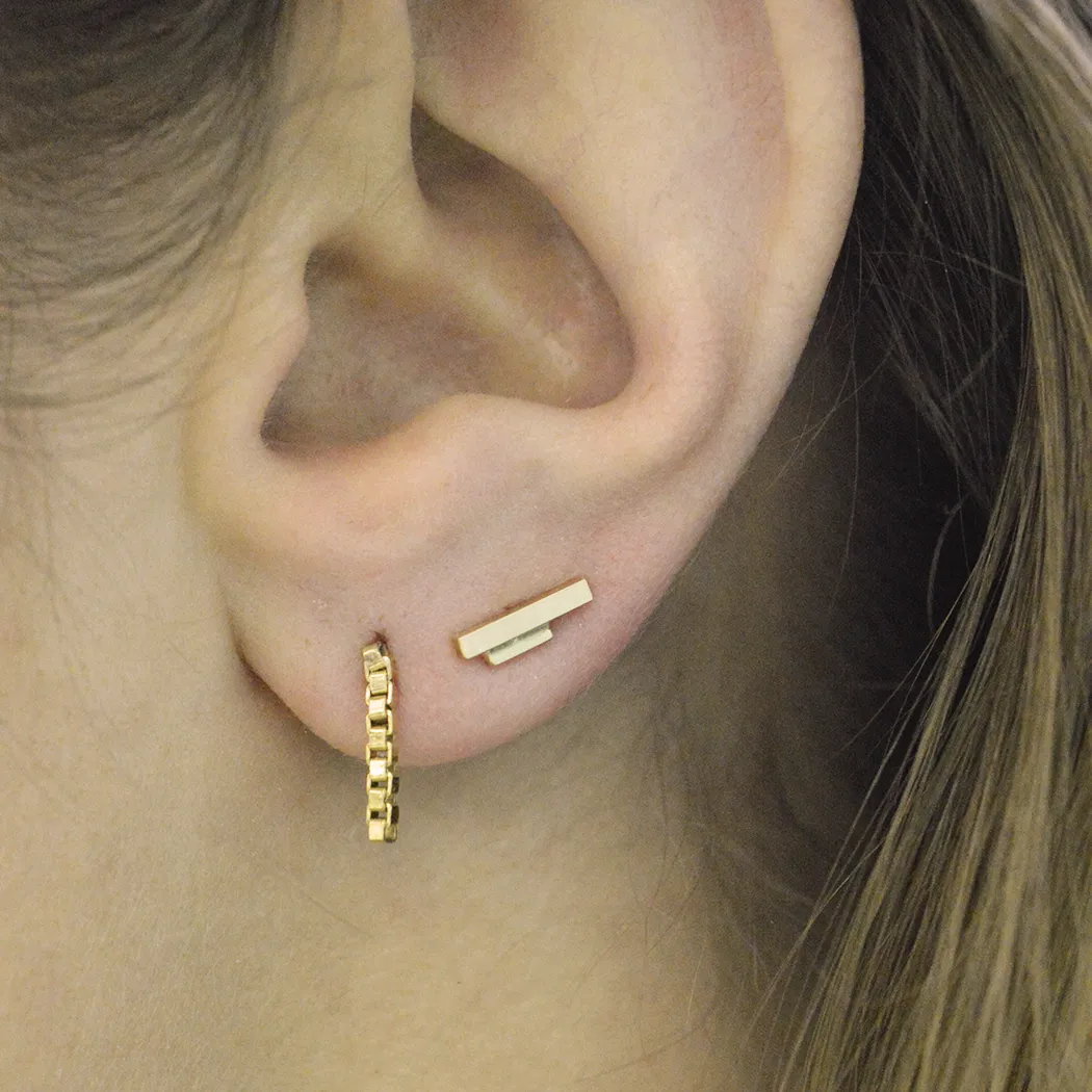 DOUBLE BAR STUD