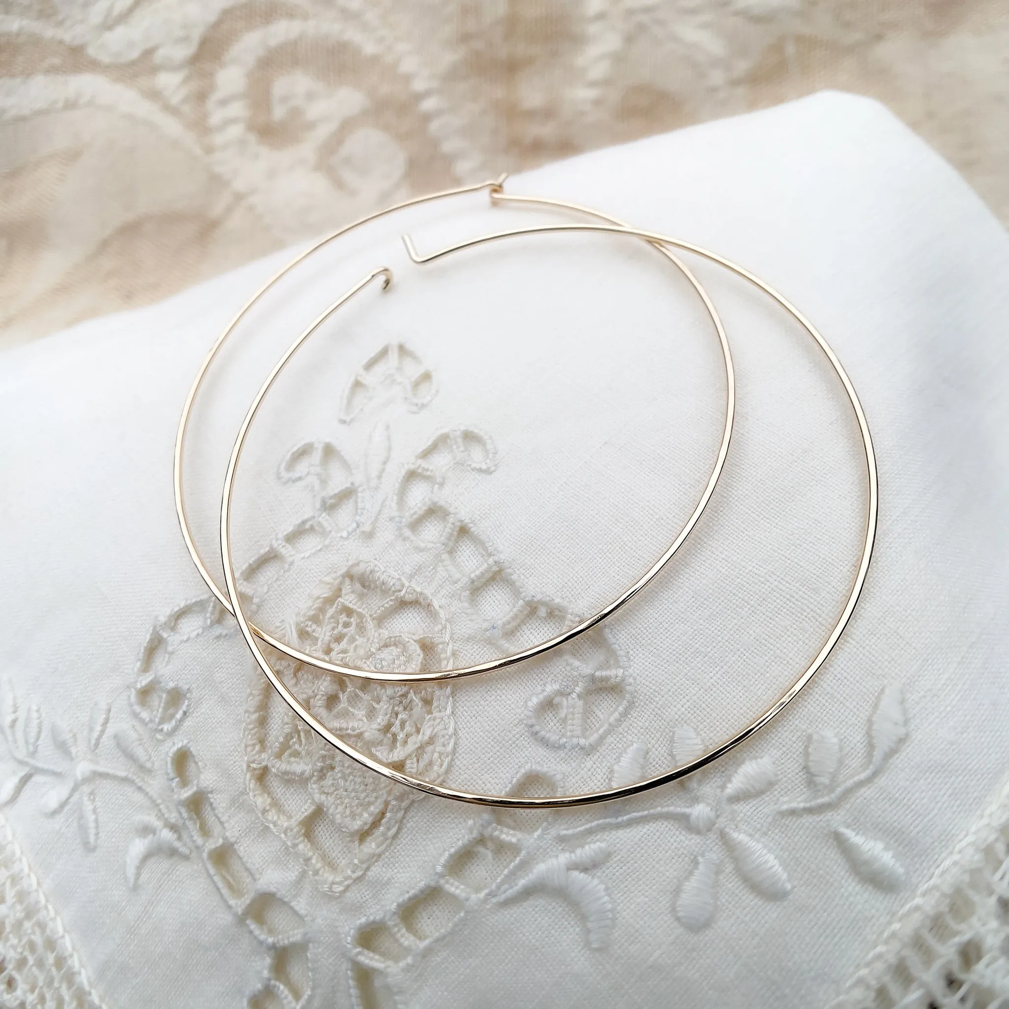 FACET Round Hoops