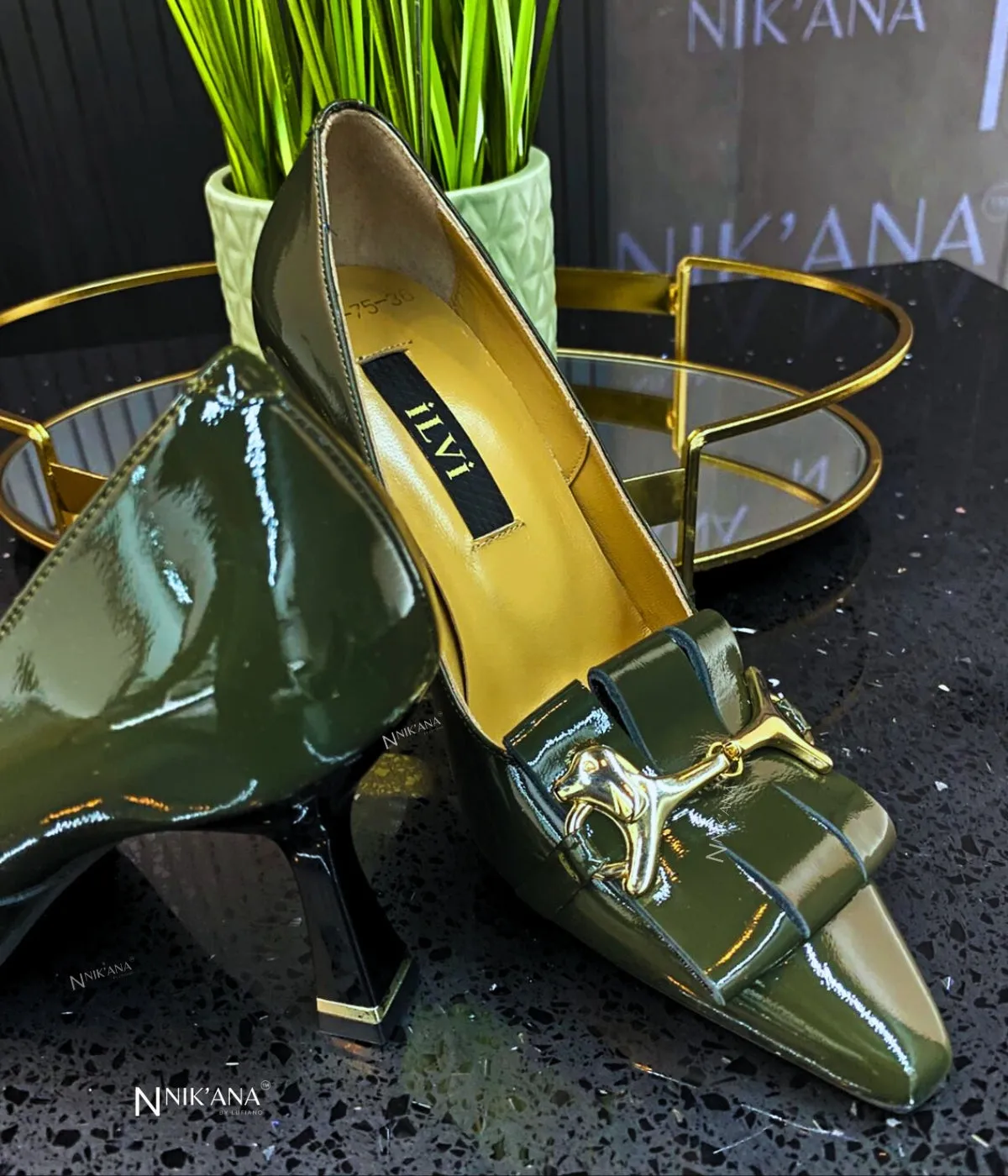 iLVi064-High Heels: Emerald