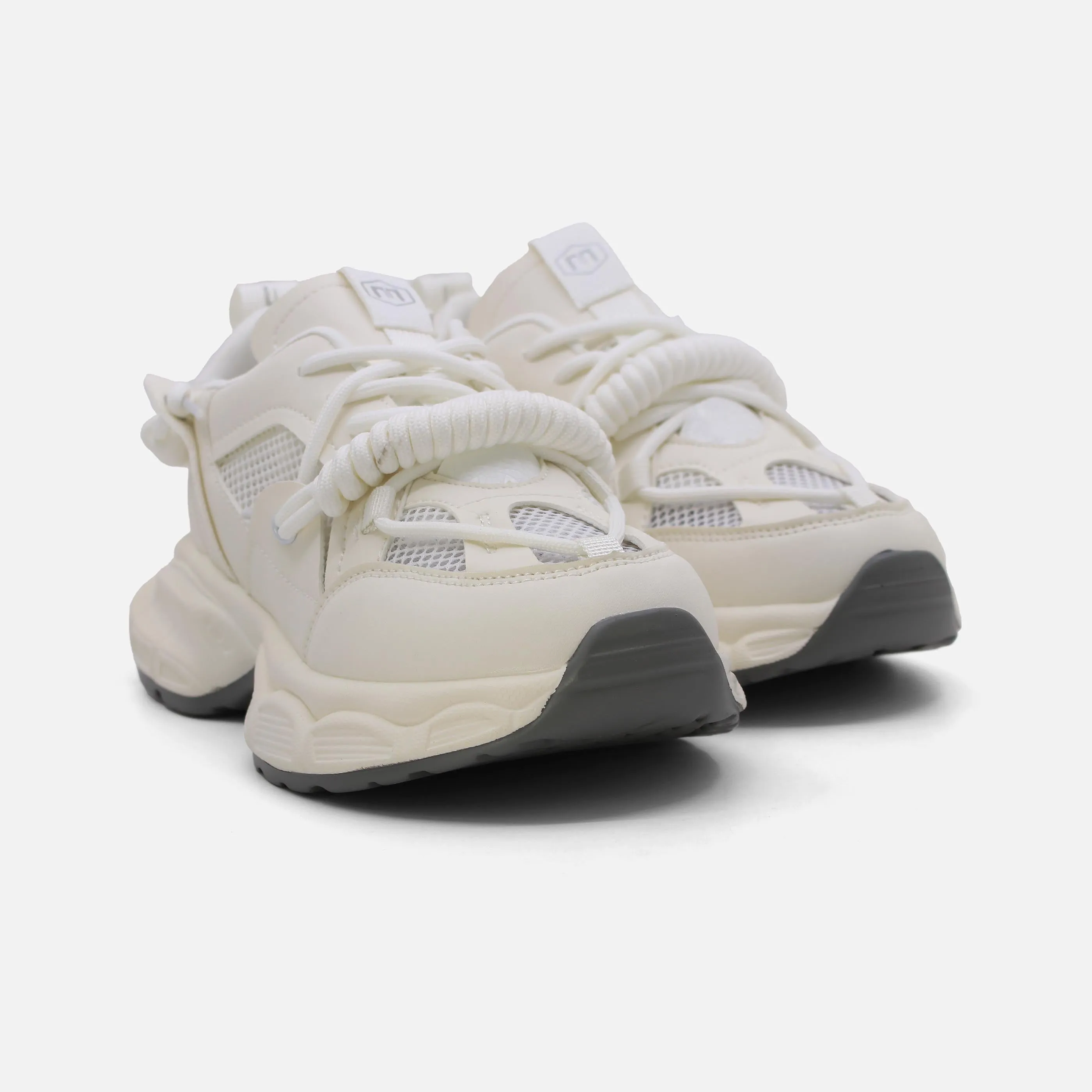LADIES SPORTS LACE-UP SHOES