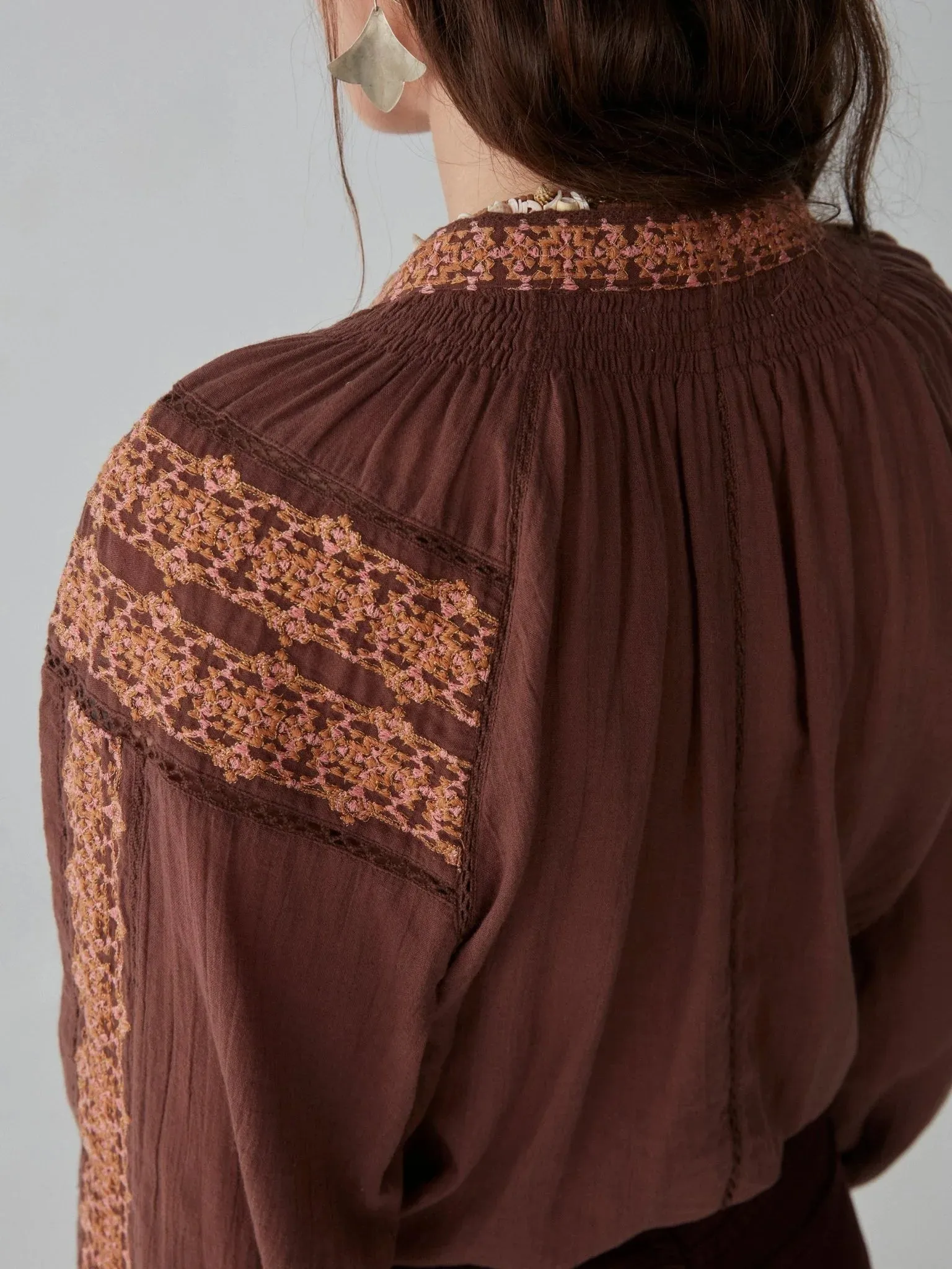 MAISON HOTEL  Audrey Blouse in Yorkshire Cocoa