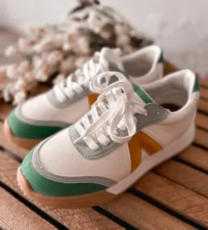 Mia Vesta Sneaker