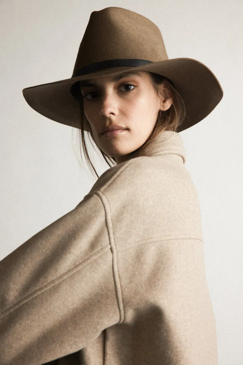 Olsen Wool Hat in Taupe