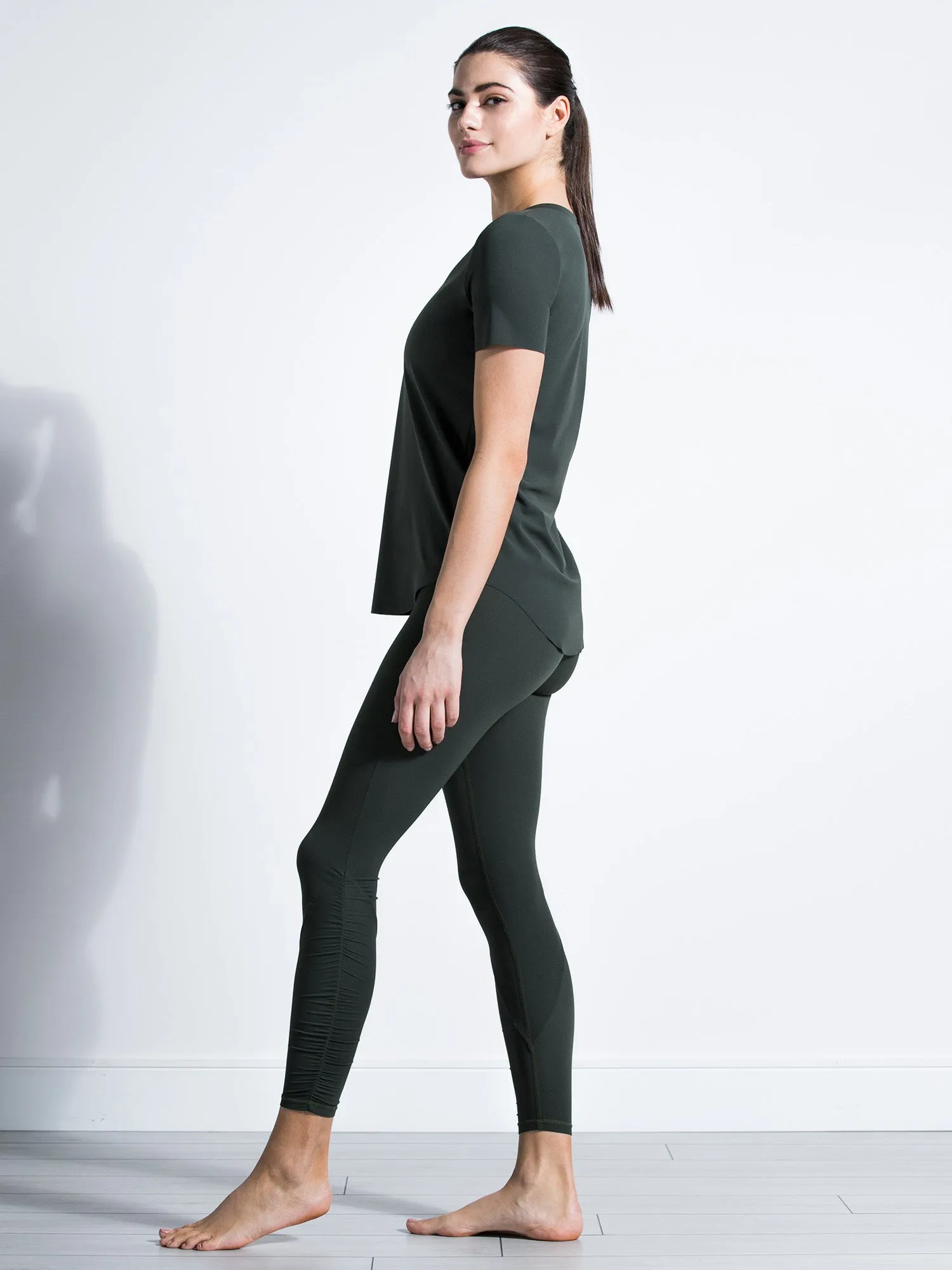 RELAXED NUDE TEE, DEEP FOREST