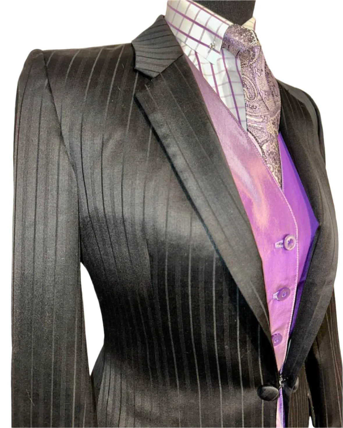 Show Season, Ladies Day Suit