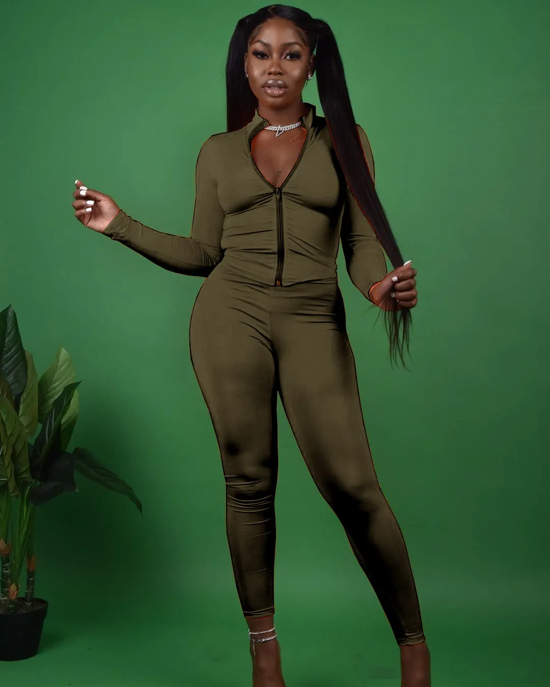 Sleek Zipper Front Long Sleeve Two-Piece Sports Set