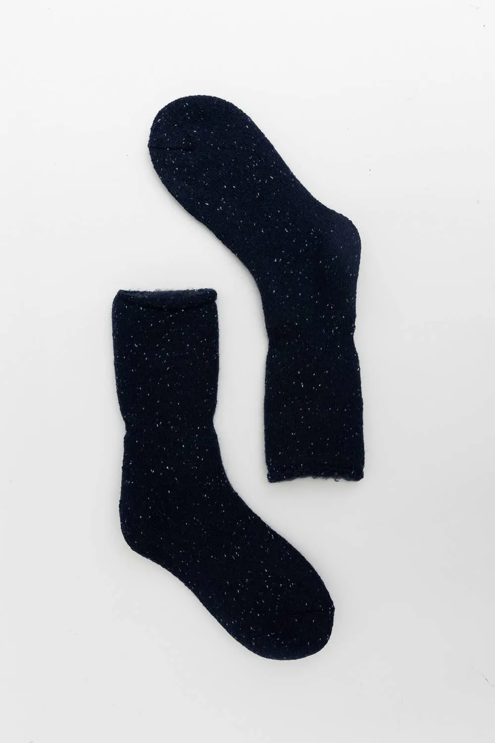 Thick Knit Crew Socks for Ultimate Fall & Winter Warmth 🧦