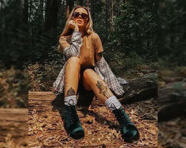 TUK V9759L Green Velvet 7-Eye Viva Mondo Boot