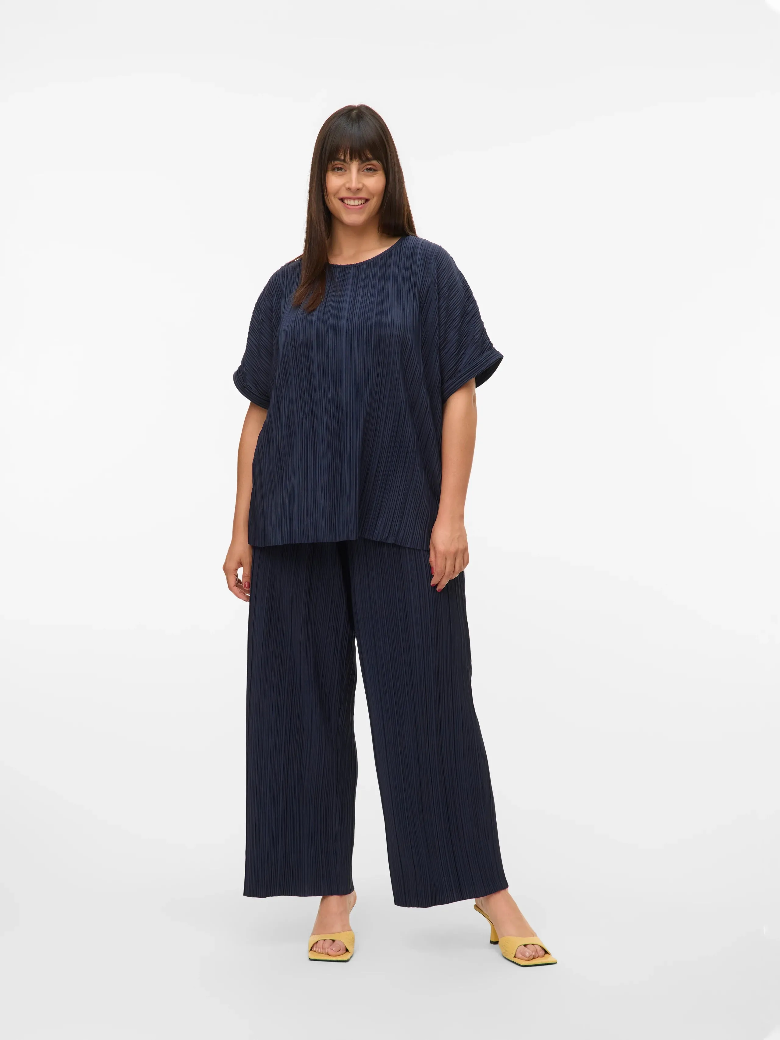 Vero Moda Curve Aurora Trousers in Navy