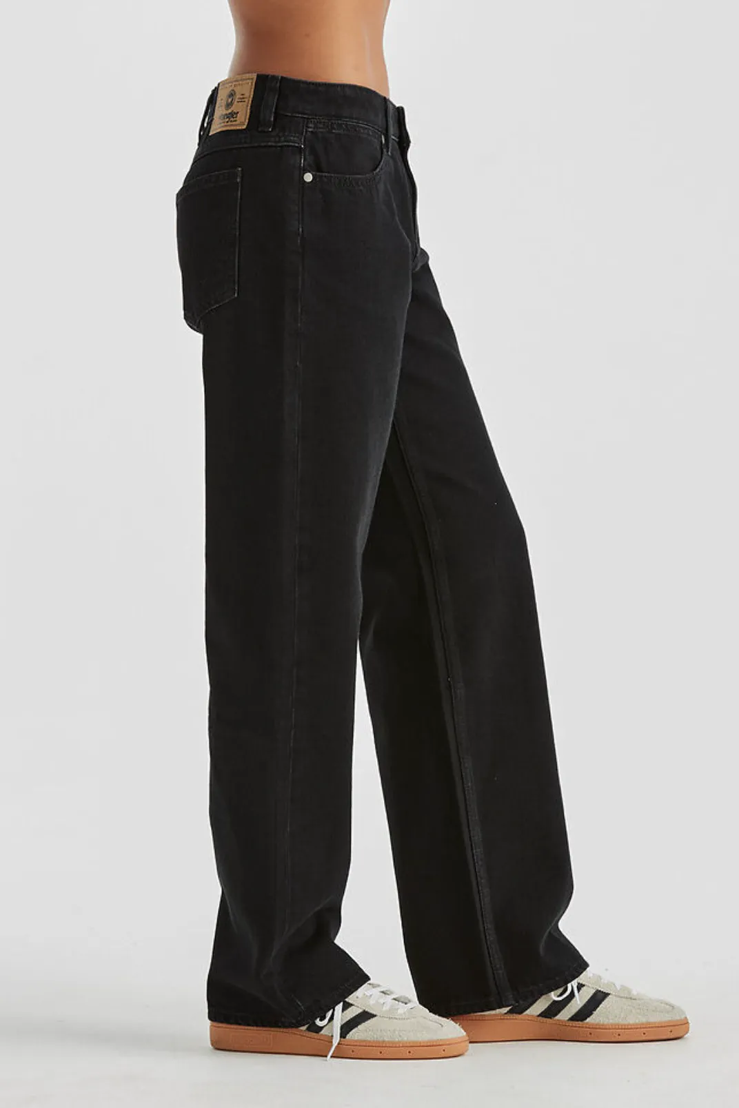 WRANGLER LOW BELLA BAGGY RELAXED JEAN - BLACK ROCK